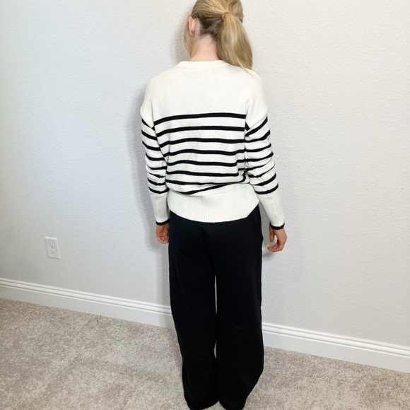 Philosophy🔥SALE🔥 Philosophy black and ivory stripe sweater Small - Picture 8 of 10